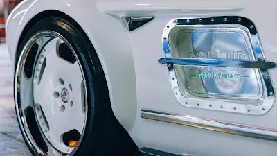 Tesla 300 SL Gullwing Tesla 300 SL Gullwing