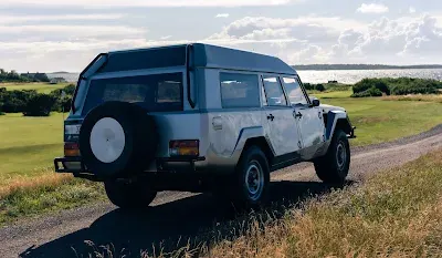 1986 Lamborghini LM002 Wagon 1986 Lamborghini LM002 Wagon