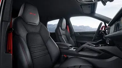 2025 Porsche Cayenne GTS Interior 2025 Porsche Cayenne GTS Interior