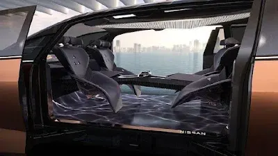 Nissan’s Hyper Tourer Nissan’s Hyper Tourer interior