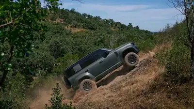 2025 Land Rover Defender Octa 2025 Land Rover Defender Octa