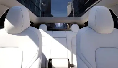 2025 Tesla Model Y Intirior 2025 Tesla Model Y Intirior