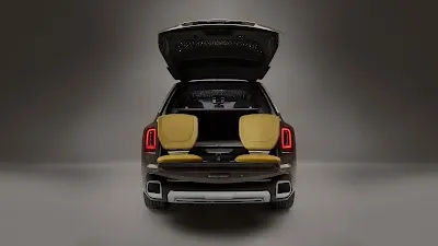 2025 Rolls Royce Cullinal Series II 2025 Rolls Royce Cullinal Series II Back